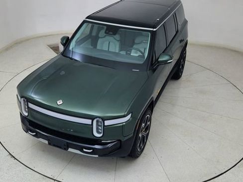 Used 2024 Rivian R1S Adventure image 79