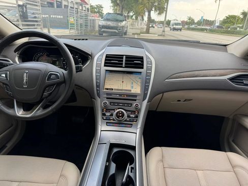 Used 2018 Lincoln MKZ Reserve w/ Technology Package FWD image 22