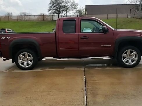 Used 2013 GMC Sierra 1500 SLE w/ Power Tech Package AWD/4WD image 9