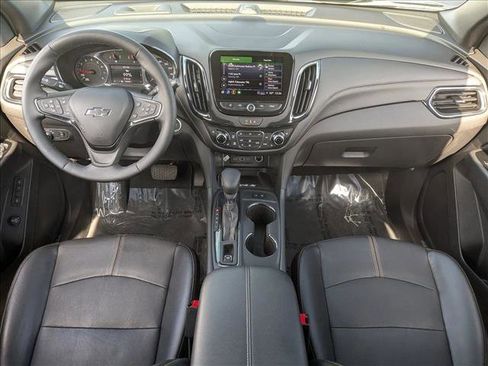 Used 2023 Chevrolet Equinox Premier image 18