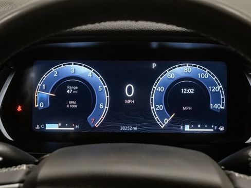 Used 2023 Jeep Grand Cherokee Altitude AWD/4WD image 19