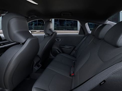 New 2026 Kia K4 FWD image 18