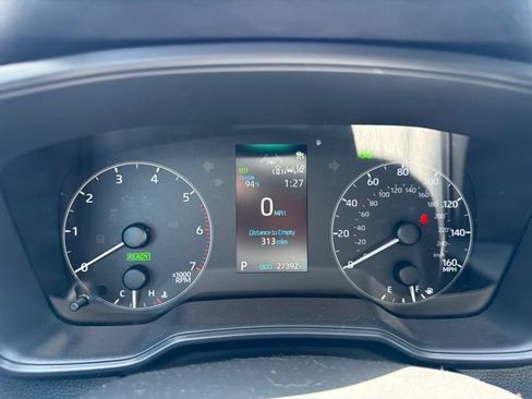 Used 2025 Toyota Corolla LE w/ LE Premium Package FWD image 9