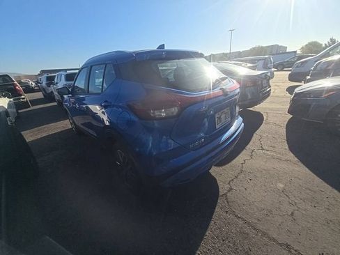 Used 2024 Nissan Kicks SV FWD image 4