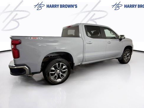 Used 2024 Chevrolet Silverado 1500 LT AWD/4WD image 31