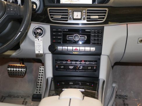 Used 2015 Mercedes-Benz E 350 Sedan image 57