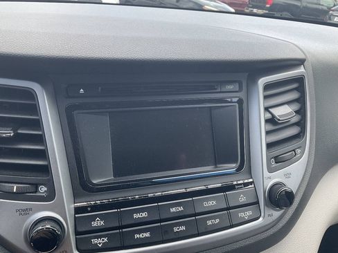 Used 2017 Hyundai Tucson Sport FWD image 16