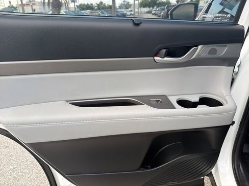 Used 2023 Hyundai Palisade SEL AWD/4WD image 12