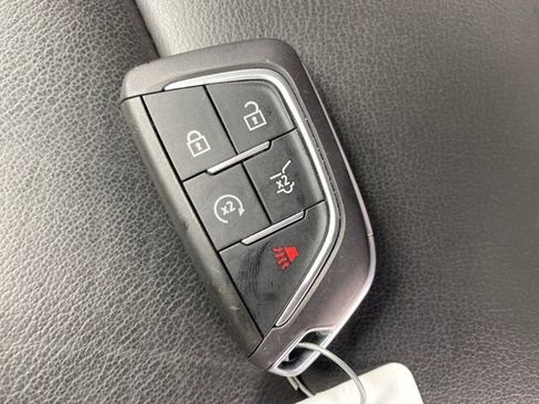 Certified 2025 Cadillac XT4 Premium Luxury AWD/4WD image 22