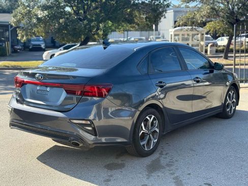 Used 2019 Kia Forte LXS image 4