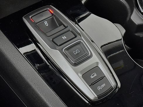 Certified 2018 Honda Pilot Touring image 17