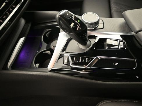 Used 2023 BMW 530i xDrive image 11