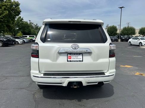 Certified 2017 Toyota 4Runner Limited AWD/4WD image 4