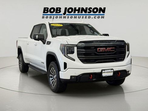 Used 2023 GMC Sierra 1500 AT4 w/ AT4 Premium Package AWD/4WD image 2
