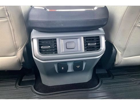 Used 2022 Ford F150 Lightning XLT AWD/4WD image 12