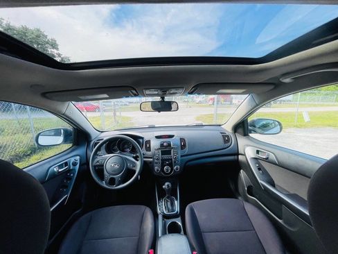 Used 2013 Kia Forte EX w/ Premium Pkg image 16