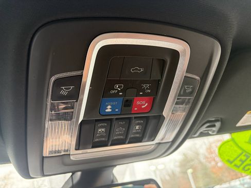 Used 2021 RAM 3500 Limited image 35