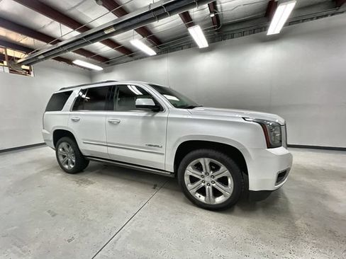 Used 2016 GMC Yukon Denali w/ Open Road Package AWD/4WD image 9