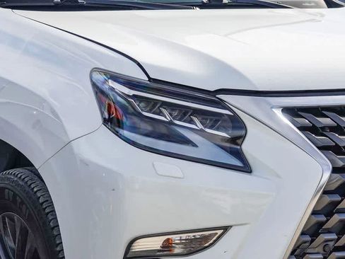 Used 2021 Lexus GX 460 Premium w/ Premium Package image 5