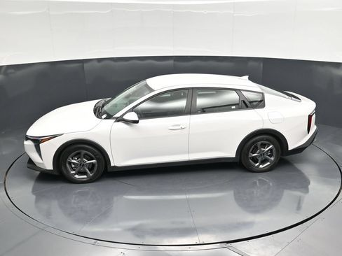 Used 2025 Kia K4 FWD image 38