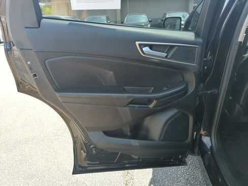 Used 2022 Ford Edge SEL AWD/4WD image 25