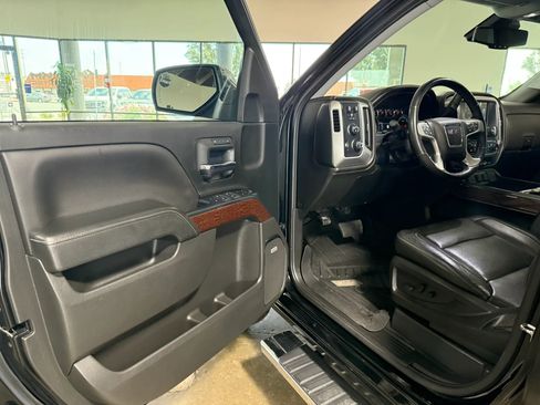 Used 2018 GMC Sierra 1500 SLT image 12