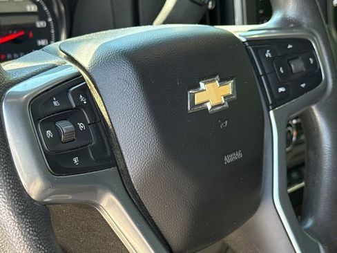 Used 2022 Chevrolet Silverado 2500 Custom w/ Custom Convenience Package AWD/4WD image 24