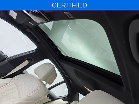 Certified 2023 BMW 530i w/ Premium Package RWD image 12