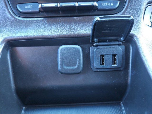 Used 2017 Chevrolet Suburban LT w/ Luxury Package RWD image 31