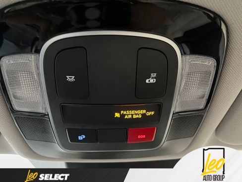 Used 2025 Hyundai Sonata SEL FWD image 11