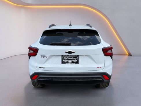 New 2026 Chevrolet Trax RS w/ Driver Confidence Package FWD image 4