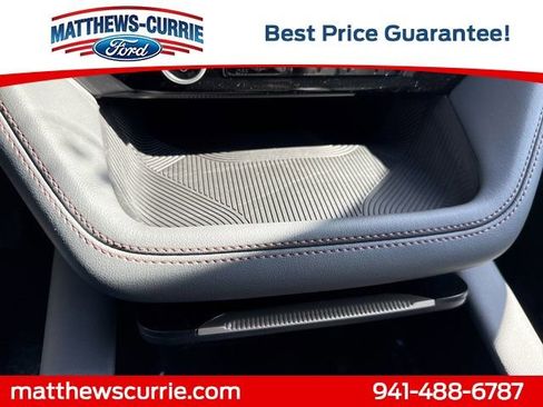 New 2025 Ford Explorer Active w/ Active Comfort Package image 21