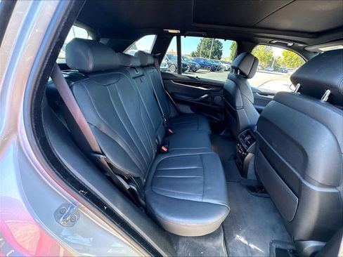 Used 2017 BMW X5 xDrive50i AWD/4WD image 25