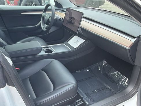 Used 2023 Tesla Model 3 Standard Range image 20