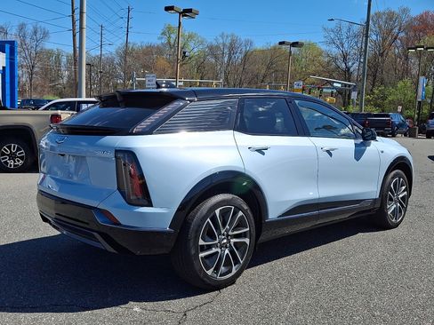 Used 2025 Cadillac Optiq Sport 1 image 6