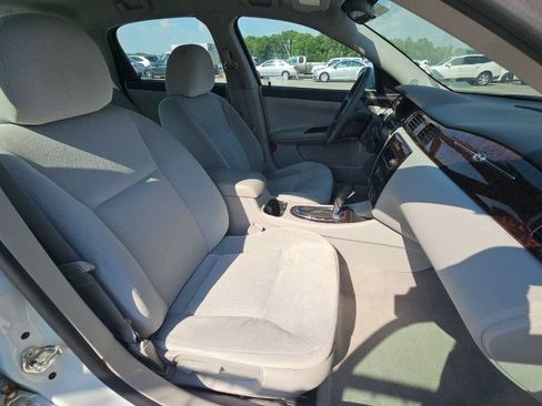 Used 2016 Chevrolet Impala Limited LS FWD image 6