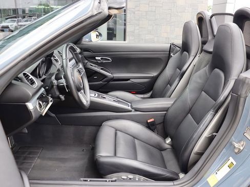 Used 2017 Porsche 718 Boxster S image 32