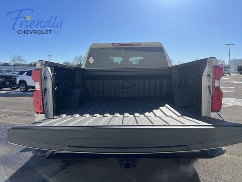 New 2026 Chevrolet Silverado 1500 Custom Trail Boss w/ LPO, Dark Essentials Package AWD/4WD image 11