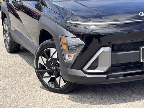 Used 2024 Hyundai Kona SEL AWD/4WD image 4