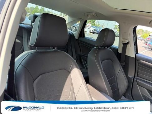 Used 2024 Volkswagen Jetta SEL FWD image 11