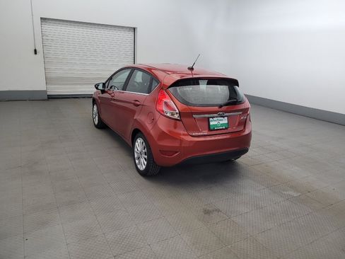 Used 2018 Ford Fiesta Titanium FWD image 5