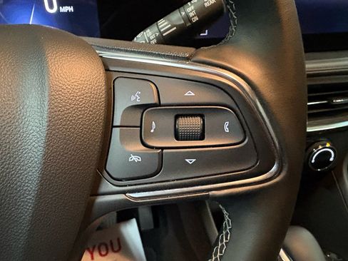 Used 2025 Buick Encore GX Preferred AWD/4WD image 16