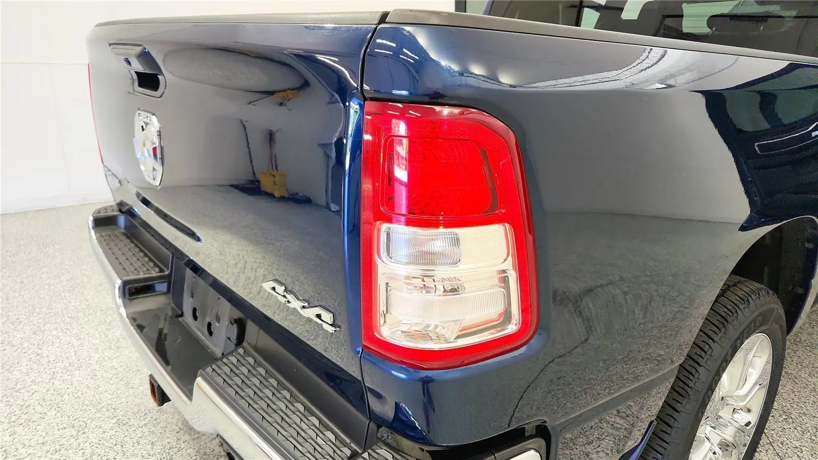 Used 2022 RAM 1500 Big Horn AWD/4WD image 16