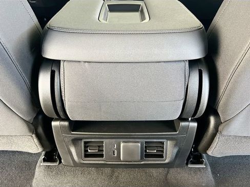 New 2026 GMC Sierra 1500 Elevation image 18