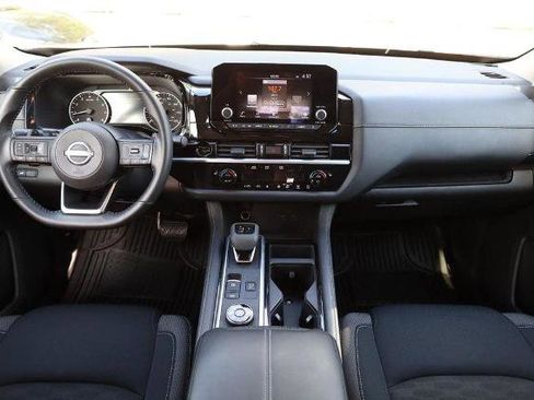 Certified 2025 Nissan Pathfinder SV AWD/4WD image 24