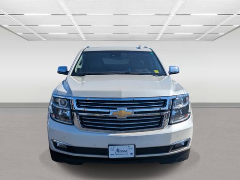 Used 2015 Chevrolet Suburban LTZ image 8
