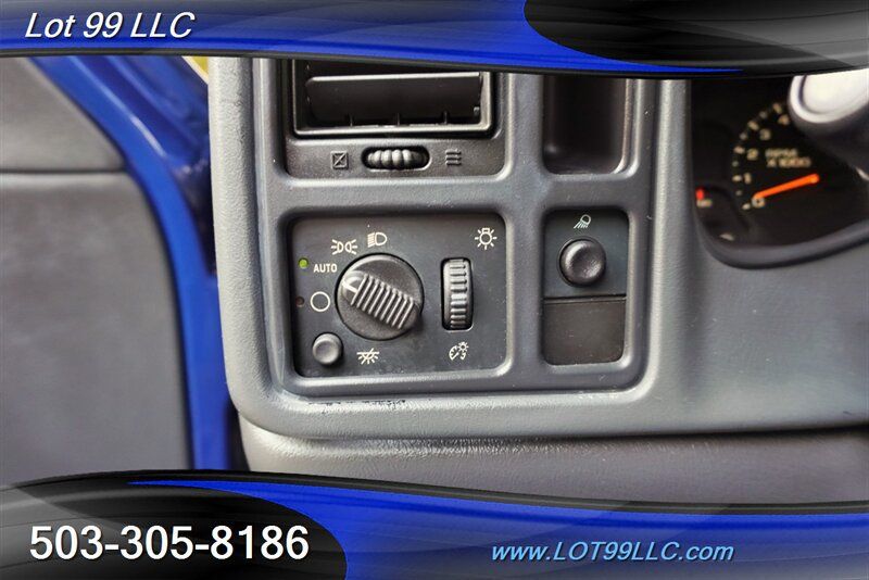 Used 2003 Chevrolet Silverado 2500 LS RWD image 21