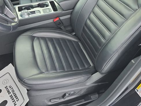 Used 2022 Ford Edge SEL w/ Convenience Package image 11