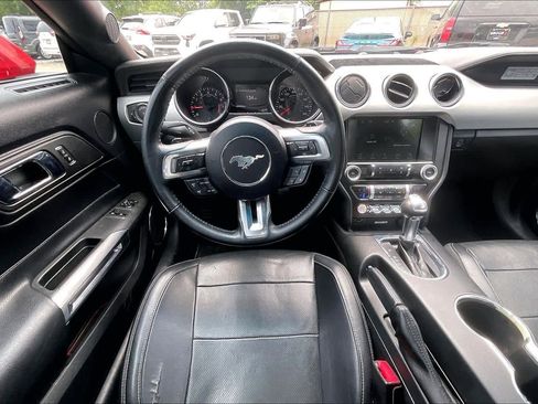 Used 2016 Ford Mustang Premium RWD image 5