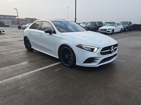 Used 2022 Mercedes-Benz A 220 image 3